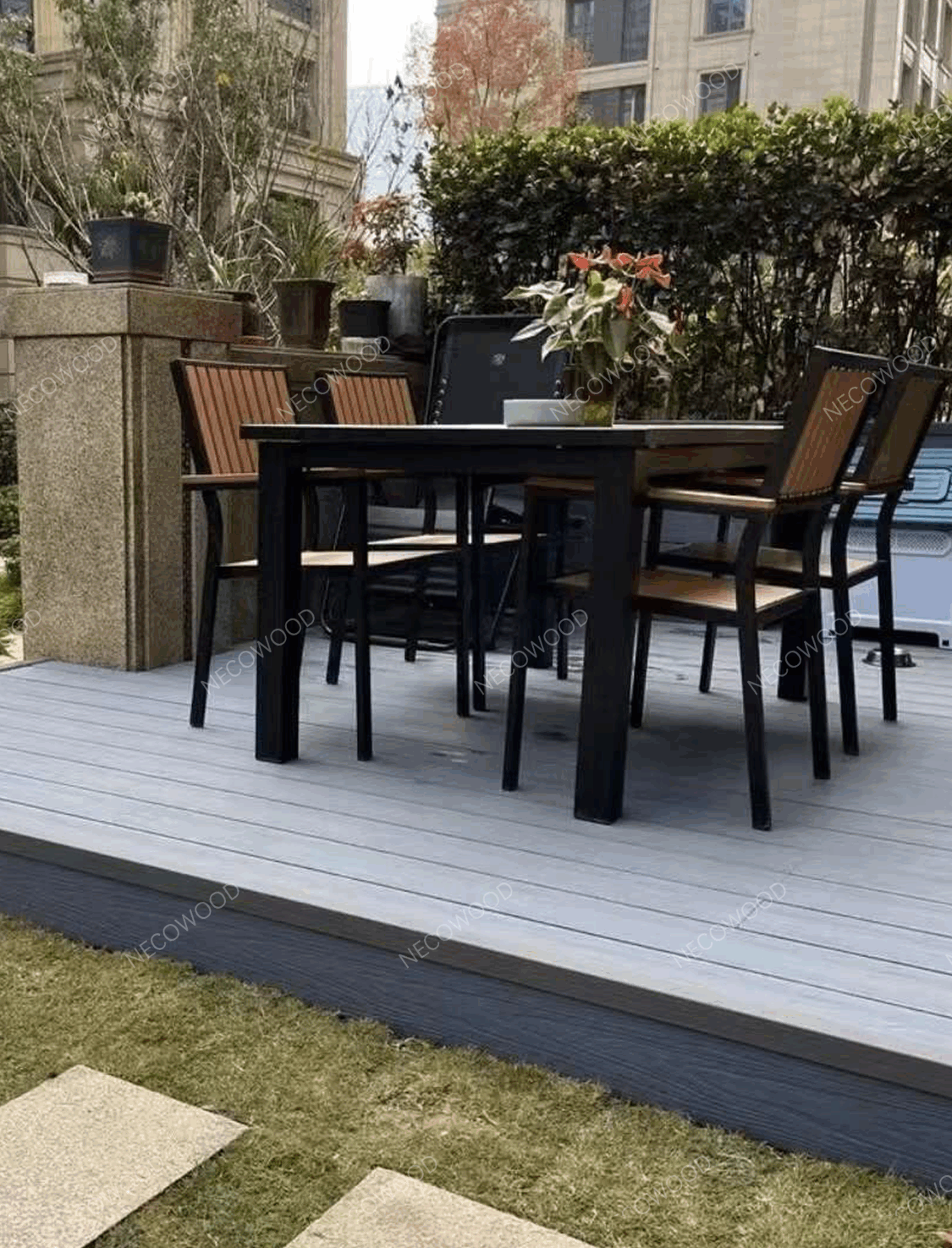 NECOWOOD fornisce decking e rivestimenti in WPC al Kuwait per applicazioni all'ingrosso e di progetto